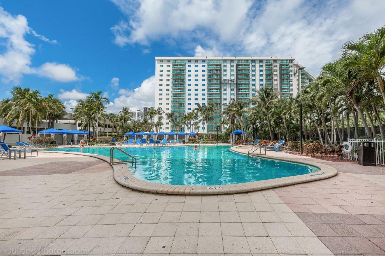 Ocean Reserve Sunny Isles マイアミビーチ エクステリア 写真
